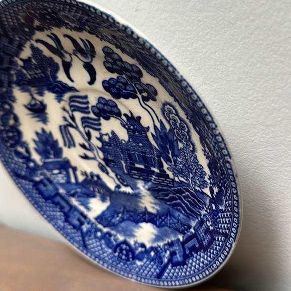 Vintage Japan Blue Willow Plate - Collector Collection Classic Antique - Picture 4 of 11